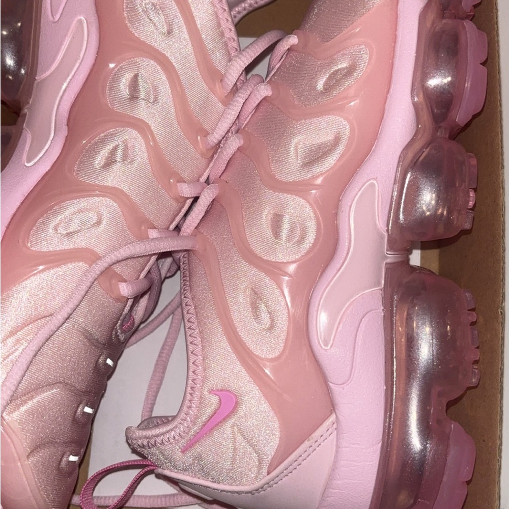 Women’s 7.5 Nike Vapor Max Plus Pink Foam - Picture 6 of 6